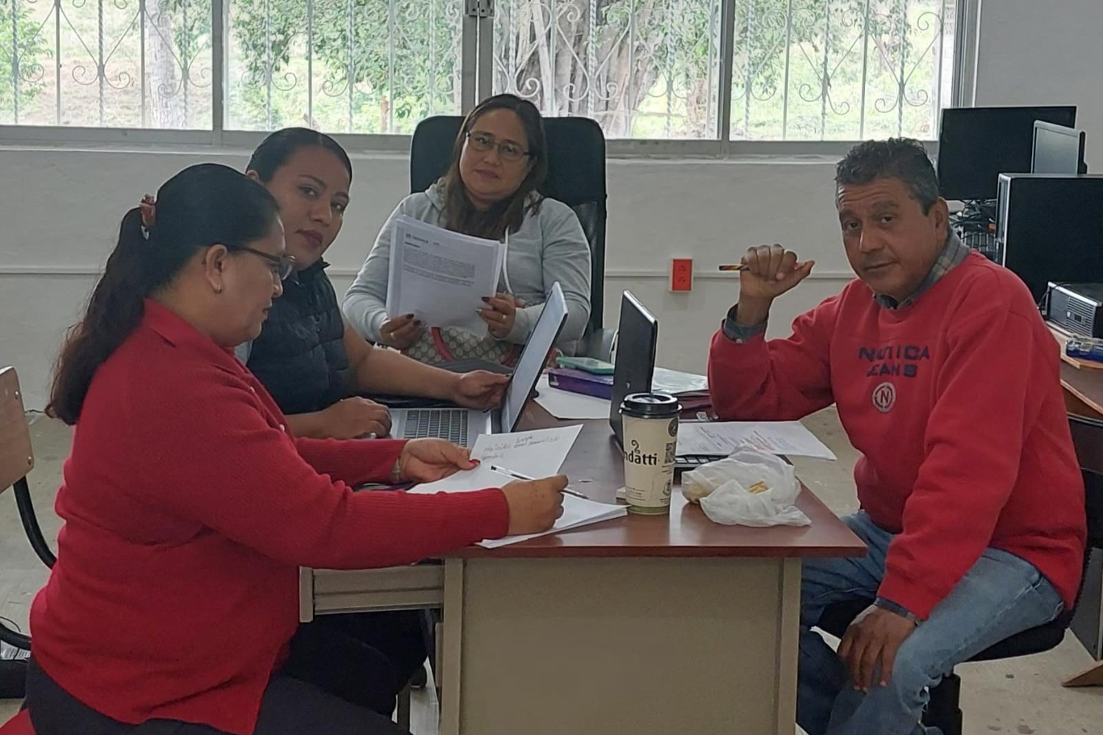 nosotros